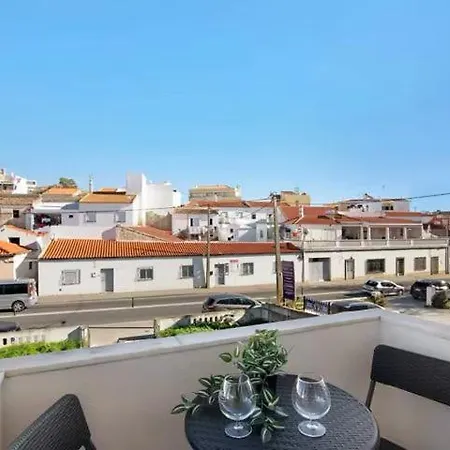 Alpha House Algarve 3 *